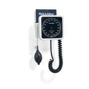 Tycos 767 Series Sphygmomanometer Aneroid 23-40 11 Adlt Arm Dl Dsply Blk/Wht Ea