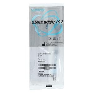 Clearfil Majesty ES-2 Classic Syringe Composite A1 Refill